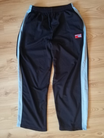 ŠPORTOVE TEPLAKY - (veľkosť XXL značka ONITE)